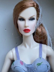 Fabulous Fields Luchia Z NRFB #91398 Lucia Fashion Royalty Integrity Toys Doll - Picture 1 of 12