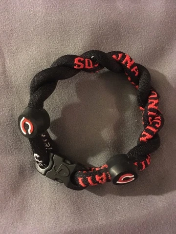 CINCINNATI REDS Black 7" Kid's or Women's Titanium Rope Bracelet NEW! FAST! Cover