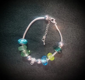 Glasperle Charm Armband - Bild 1 von 3
