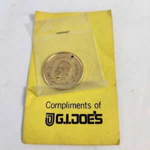 De colección 1978-79 Portland Trail Blazers Jack McKinney G.I. Moneda Joes Ficha de Oro Nueva - Imagen 1 de 3