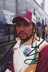 FOTO RETRATO 6x4 firmada por Ramnaresh Sarwan de las Indias Occidentales + certificado de autenticidad - Imagen 1 de 1