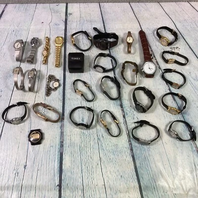 Часы Timex Lorus лот из 28 штук - непроверенные продаются на запчасти или ремонт - Изображение 1 из 4