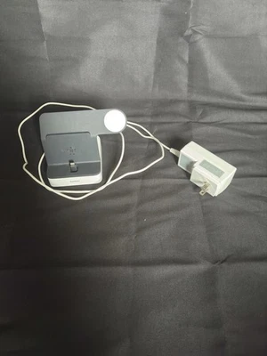 Soporte cargador para iphone 14 y bajo y cargador apple watch excelente estado Foto 1 de 3