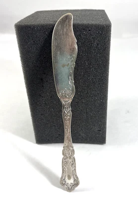 Vintage 1835 R. Wallace  1902 Master Butter Knife 1835 Silver A1 Plated  6 3/8 " - Image 1 of 4