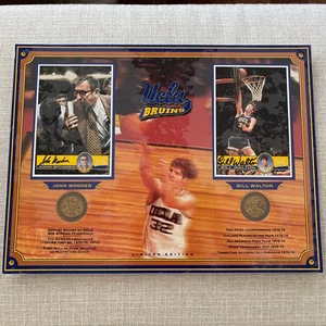 JOHN WOODEN & BILL WALTON UCLA BRUINS Signed Cards Collectible Medallions W/ COA - Picture 1 of 17