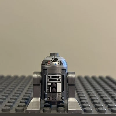 LEGO Star Wars R2- Q2 Astromech Droid Minifigure (75218) sw0943 - 1O - Image 1 of 2