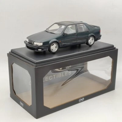 DNA Collectibles 1/18 Saab 9000 Aero CS 1985 Green DNA000138 Resin Model Limited - Image 1 of 4