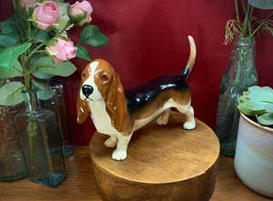Vintage Beswick Dog Basset Hound - Picture 1 of 7