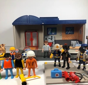 Playmobil Mixed Lot Police Station/ Figures/ Animals/ Accessories - Picture 1 of 12
