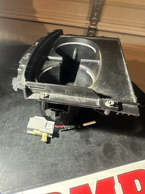 Portavasos Dodge Charger 2015-2020 OEM L0199645AB Foto 1 de 4