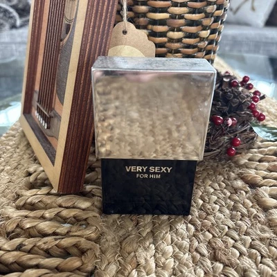 LEER POR FAVOR Victoria’s Secret - Muy Sexy PARA ÉL - 1.7 OZ 85% Completo Foto 1 de 3