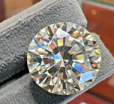 5 Ct Round Cut Certified Lab Grown Diamond Natural D Color VVS1 Clarity M650 - Image 1 of 4
