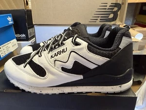 Karhu Synchron Classic Size 10 NIB Deadstock - Imagen 1 de 6