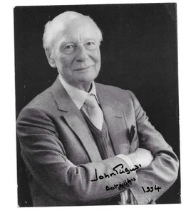 John Gielgud. Actor. Murder On The Orient Express. Signed and Dated Photo. 1994 - Picture 1 of 2