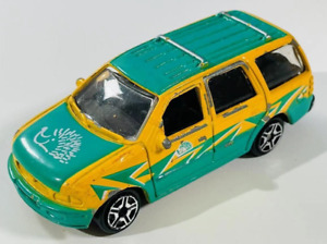 Motor Max #6021 - Ford Expedition Van - Diecast Toy Car  Scale 1:64 Yellow/Green