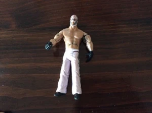 WWE 2005 Wrestler Figure (Pink Mask) By Jakks Pacific - Picture 1 of 3