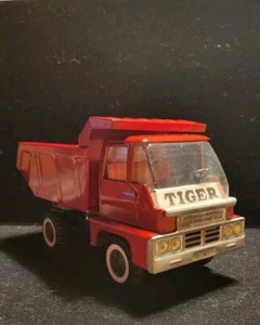 Alter Kipplaster Tiger made in Japan Lastwagen Truck Blechspielzeug - Bild 1 von 13