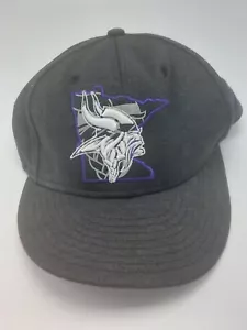 Sombrero ajustado blanco y negro New Era 59Fifty NFL Minnesota Vikings talla 7 1/2 para hombre - Imagen 1 de 6