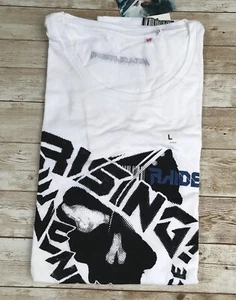 T-Shirt Größe L (JPN) UNIQLO UT METAL GEAR RISING WEISS Japan Sony neu mit Etikett - Bild 1 von 3