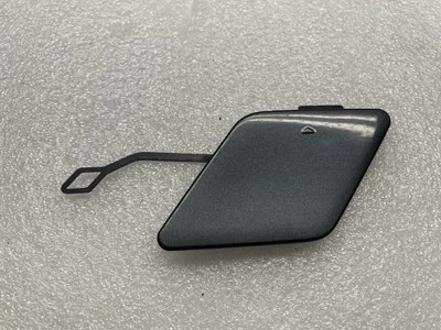 2012-2015 BMW 3 Series 328i F30 F31 gancho de reboque traseiro tampa olho 51127301464 OEM - Imagem 1 de 4