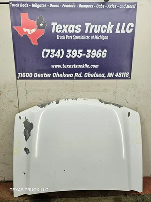 2003-2006 Chevrolet Silverado 2500 3500 Cateye HD Hood OEM - Summit White - Image 1 of 4