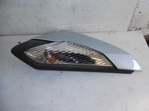 BMW  R1200 RT INDICATOR  AND TRIM FRONT RIGHT HAND - Picture 1 of 6