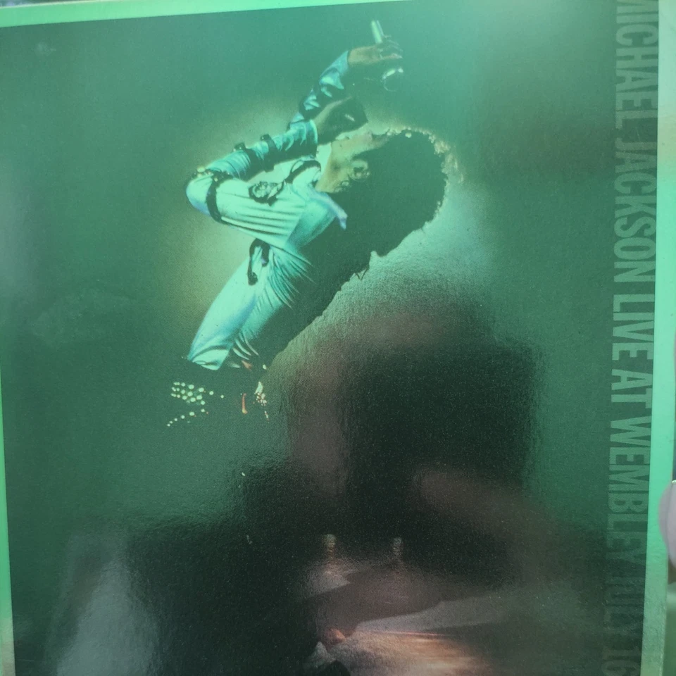 MICHAEL JACKSON LIVE AT WEMBLEY STADIUM LONDON 1988 CONCERT DVD 5.1 DD SURROUND  - Image 1 of 2