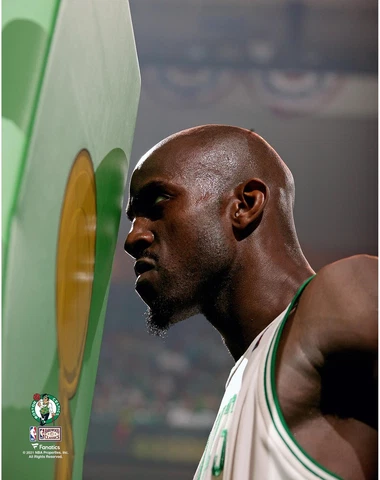 Kevin Garnett Celtics UnSigned Pregame 08 Finals vs Lakers Close Up Photo Cover