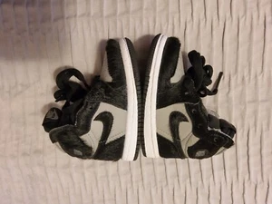 NIKE Jordan 1 Retro High OG TD Twist Toddler SHOES Gray/Black FUR FB1313-001 4C - Picture 1 of 6
