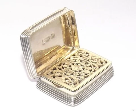 ANTIQUE VICTORIAN STERLING SILVER VINAIGRETTE, JOSEPH WILLMORE BIRMINGHAM 1841 Cover