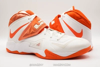 NIKE NIKE ZOOM SOLDIER VII LEBRON NUEVAS TALLA 14 BLANCO NARANJA BRILLANTE 599263 106 Foto 1 de 4