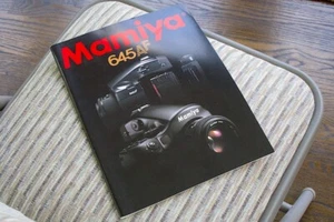 New original brochure for Mamiya 645 AF SLR Camera+80mm Lens+Back - Picture 1 of 3