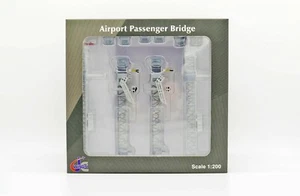 1:200 Airport Passenger Bridge for 1:200 B737 LH2281 - Picture 1 of 6