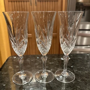 Lead Crystal Flutes Galleria by Cristal d'Arques France 24% Lead Set of 3 - Picture 1 of 6