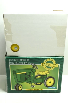 Ertl 1:6 John Deere Model Pedal Tractor Replica National Farm Toy Museum 5081MA - Image 1 of 4