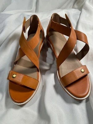 Bettye Muller 女式棕色皮革 Tobi 麂皮绒楔形凉鞋 11 码 — 第 1/4 张图片