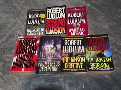 Robert Ludlum Book Lot of 7 Paperbacks SPY THRILLERS-NOT BOURNE SERIES Foto 1 de 4
