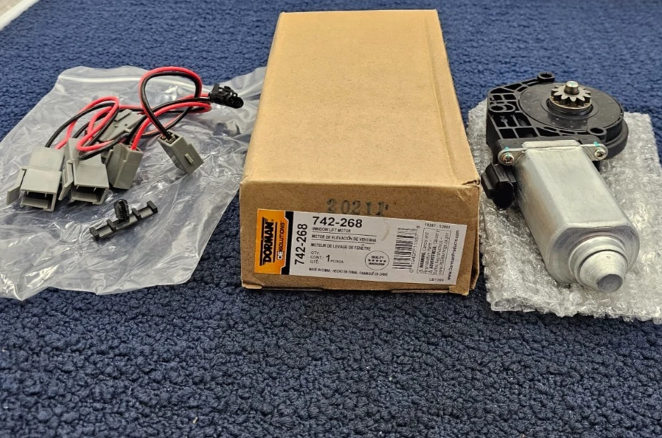 Dorman 742-268: motor de ventana eléctrica para Ford Mustang 1996-2004 Foto 1 de 4