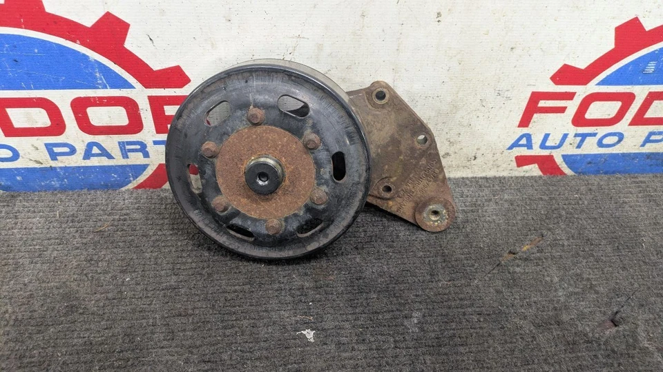 Buje de ventilador Dodge Cummins 2003-2010 Dodge Ram 2500 3500 5,9 6,7 Cummins Foto 1 de 3