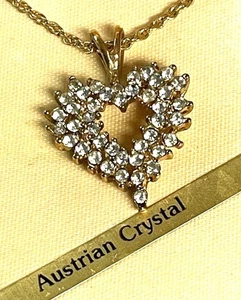 Genuine Austrian Crystal Heart Pendant Necklace NEW - Picture 1 of 6