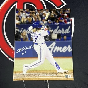 Vladimir Guerrero Jr. Autographed Toronto Blue Jays Signed 11x14 Photo Beckett - Picture 1 of 3