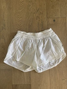 Lululemon pantaloncino sportivo donna bianco taglia 6 - Foto 1 di 4