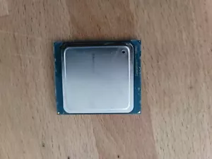 Intel Xeon E5-2670 V2 2.5GHz 25M 10-Core LGA2011 Server CPU Processor SR1A7 115W - Picture 1 of 1