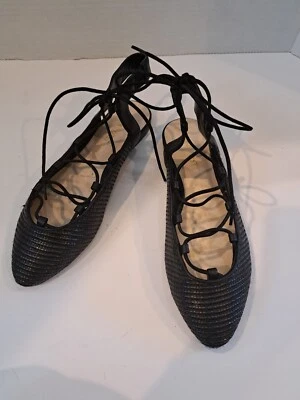 Zapatos planos para mujer Nine West Fabia de cuero negro con cordones tipo ballet 6,5 M Foto 1 de 4