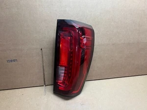 2020 2021 2022 2023 GMC SIERRA 1500 2500 LED TAIL LIGHT RIGHT RH NICE!! - Picture 1 of 7