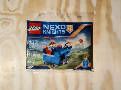 LEGO Nexo Knights 30372 Robin's Mini Fortrex New Polybag - Image 1 of 2