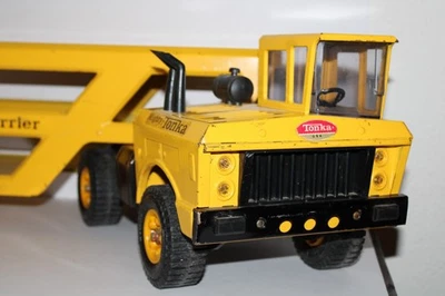 Mighty Tonka Auto Carrier 1967 # 2990 With Jeep & Volkswagen Bug - Image 1 of 4