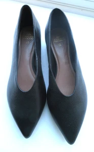 Schwarze NEXT Slipper in Größe 7 - Bild 1 von 9