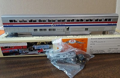 HO CON-COR Amtrak Superliner Sleeping Car 32067 Phase III - Image 1 of 4