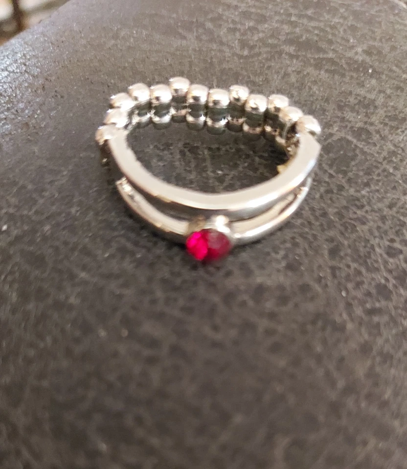 Anillo de plata paparazzi con piedra roja Foto 1 de 1